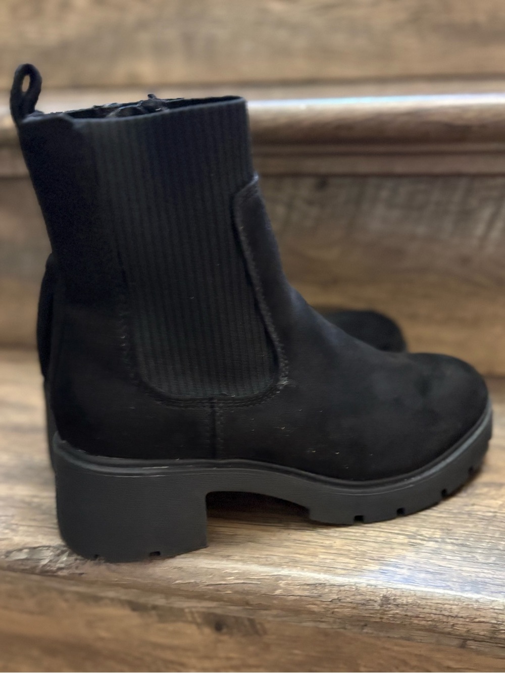 No Boundaries Black Chelsea Lug Sole Ankle Boots